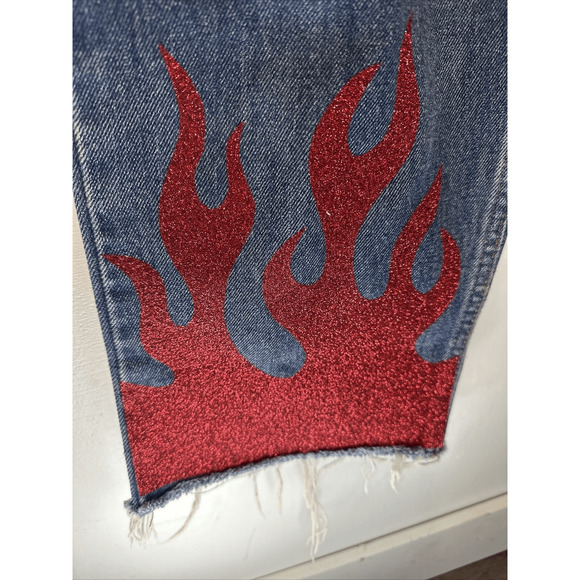 Levis Vinyl Flame 550 Jeans Rigid Denim Woman’s Size 29 Modified Cropped - Picture 6 of 13
